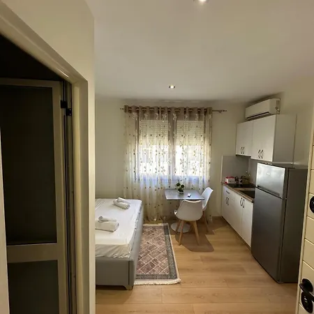 Dani's Tirana