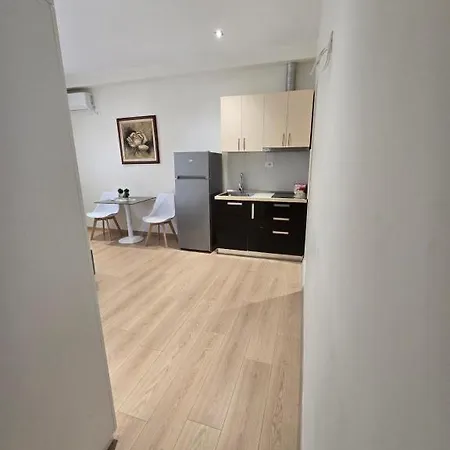 Dani's *